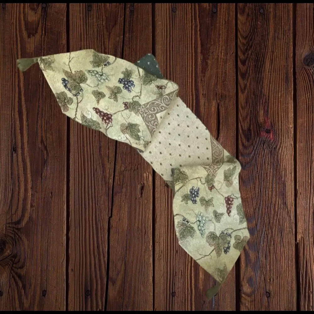 Winery Fruit Print Green Table Runner Heavy Woven Tassel 72” x 12.5” Granny Core